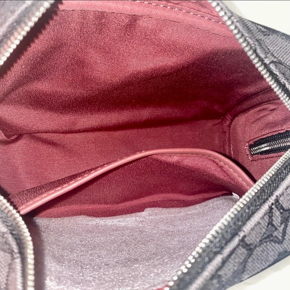 Coach Dempsey Boxy Cosmetic Case 20 In Signature Jacquard With Stripe And Coach - Picture 5 of 9